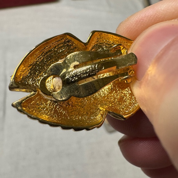 Vintage Givenchy Gold Chunky Clip On Earrings - Picture 4 of 5